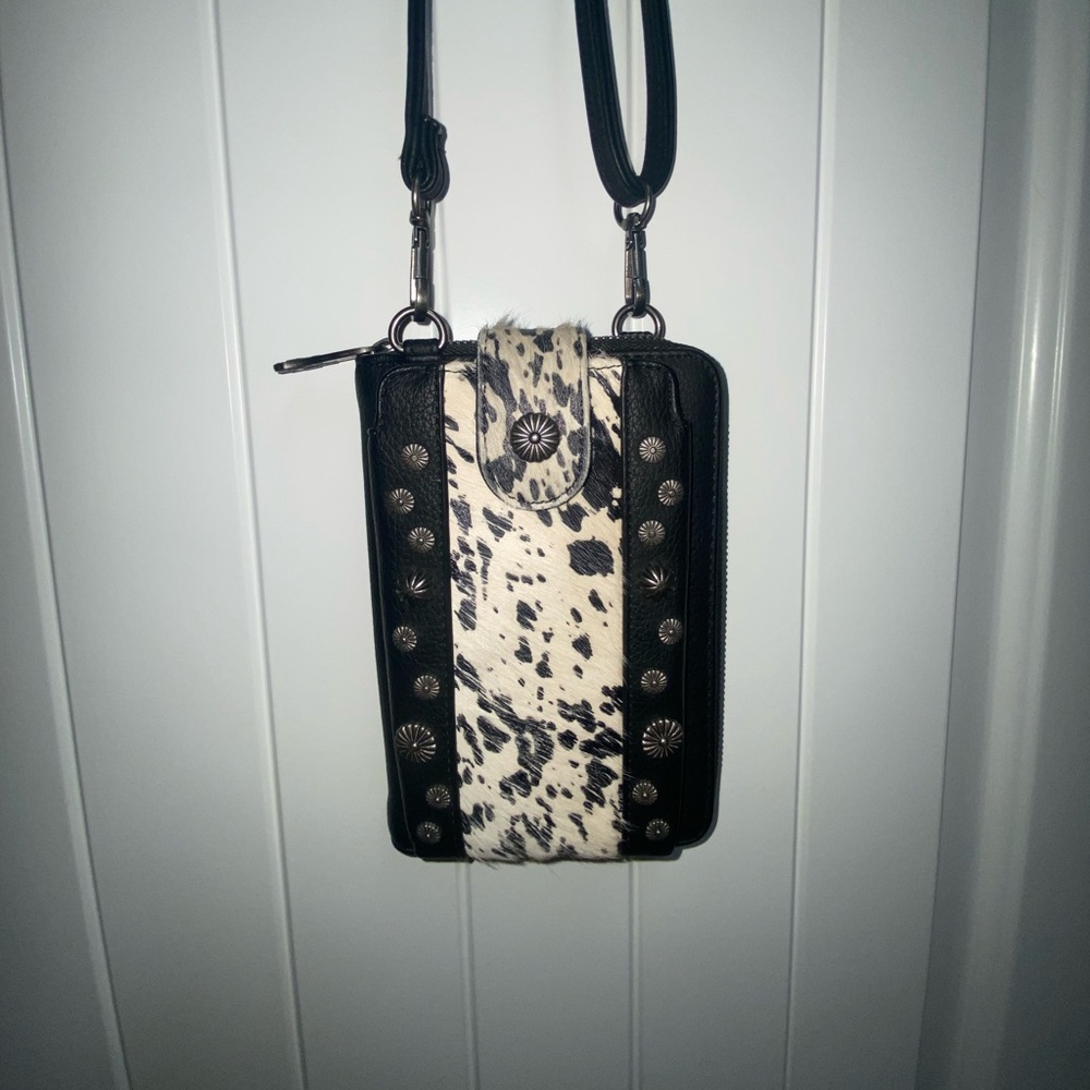 TRINITY RANCH HAIR-ON COWHIDE WALLET